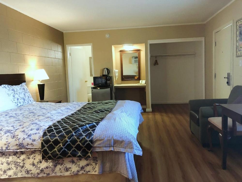 Queen Room