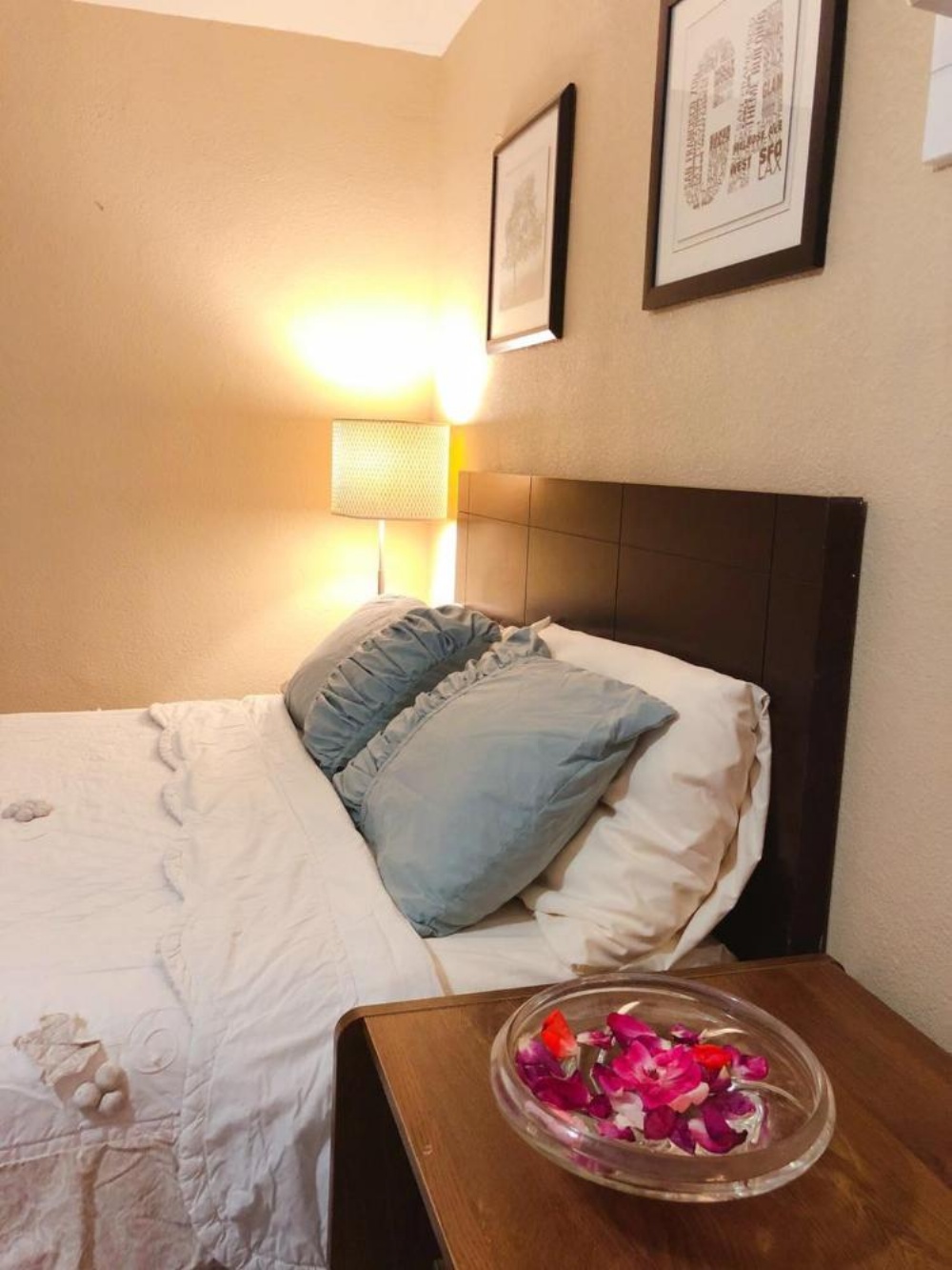 Room image 3